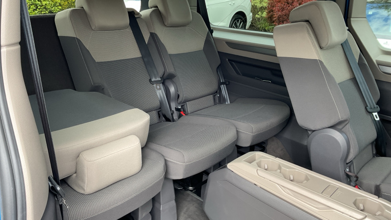 Volkswagen Multivan 2.0 TDI Life 5dr LWB DSG Diesel Estate